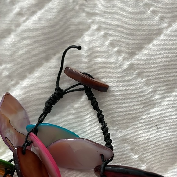 Multicoloured shell necklace and earrings from Puerto Rico. - Picture 2 of 4